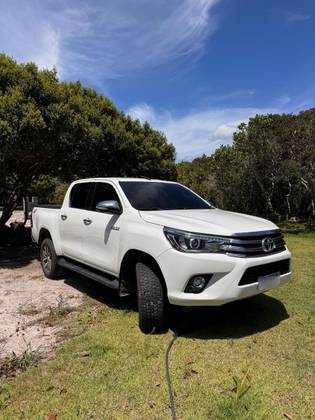 TOYOTA HILUX 2.8 SRX 4X4 CD 16V DIESEL 4P AUTOMÁTICO